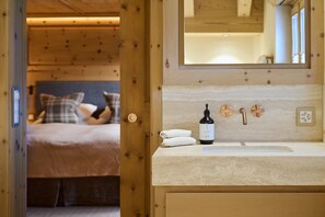 3 bedrooms, free WiFi