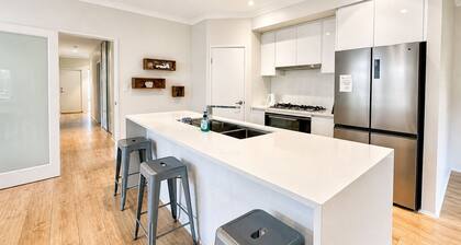 Contemporary Cove