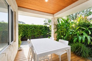 Exterior - Contemporary Cove (Quindalup)