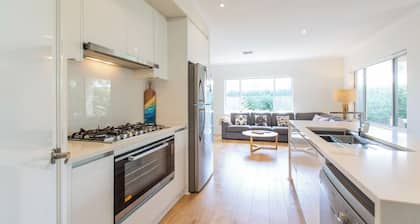 Contemporary Cove