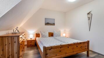 2 bedrooms, free WiFi, bed sheets