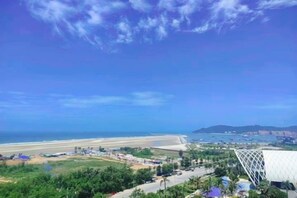ชายหาด