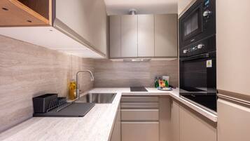 Fridge, microwave, oven, dishwasher