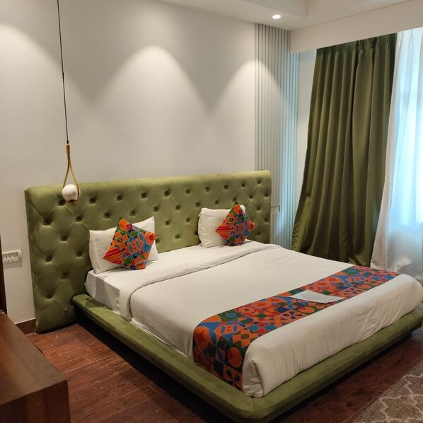 Premium bedding, individually furnished, desk, laptop workspace - Hotel Elite By Sky planner  (Gurugram)