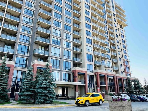 Full Apartment at Train Station