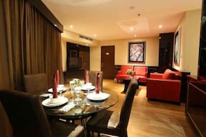 Restaurant - Aria Gajayana (Klojen)