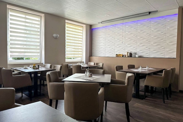 Päivittäinen mannermainen aamiainen (10 EUR per henkilö)