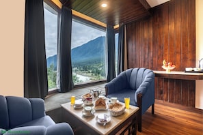 Premium Room - Hotel Mountview Pahalgam (Anantnag)