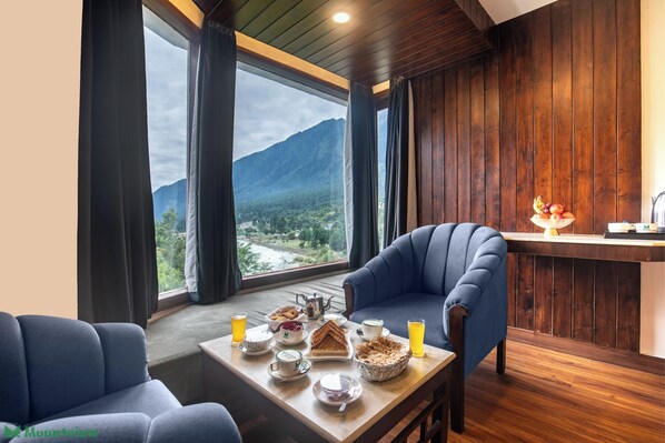 Premium Room - Hotel Mountview Pahalgam (Anantnag)