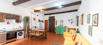 GuestHost - Discovering Liguria! Castelvittorio Holiday Apt x4