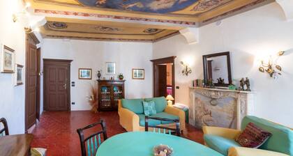 GuestHost - Discovering Liguria! Castelvittorio Duplex Apt x6