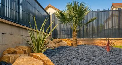 9-Bed Villa: WiFi, AC, Cathedral Lounge, Terrace, Garden, Parking & Near Pool/Pk
