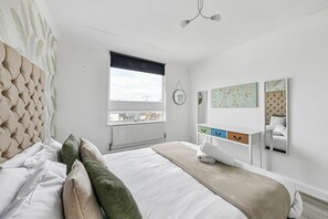 Soundproofing, iron/ironing board, free WiFi, bed sheets - Marble Arch Marylebone Flat (London)