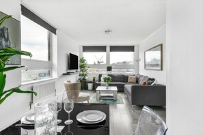 Comfort Apartment, City View | Living area - Marble Arch Marylebone Flat (London)