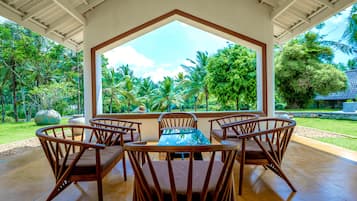 Luxury Bungalow | Terrace/patio