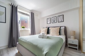 City-Apartment | 1 Schlafzimmer, individuell dekoriert, individuell eingerichtet
