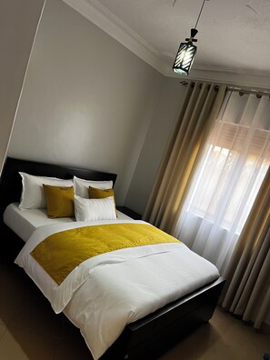 3 Schlafzimmer, Bügeleisen/Bügelbrett, WLAN, Bettwäsche