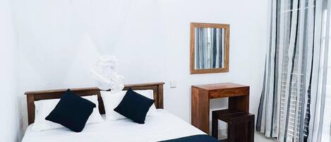2 bedrooms, WiFi, bed sheets