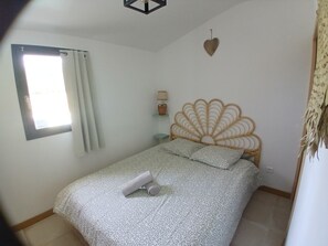 1 dormitori, wifi i roba de llit 