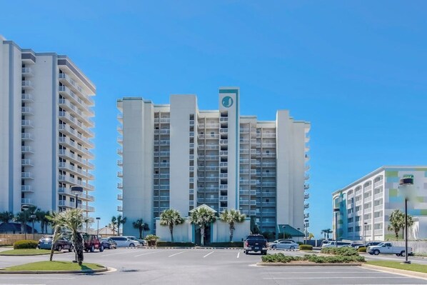 Fachada da propriedade