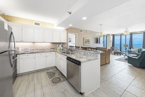 Exclusive Condo, 3 Bedrooms, Balcony, Beach View | Private kitchen | Fridge, microwave, oven, stovetop