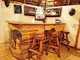 Bar (en la propiedad)