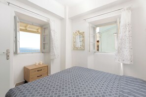 2 bedrooms, iron/ironing board, travel crib, free WiFi - Salt & Sun by Konnect - TwoBedroom Seaview Apartment, Kaminaki Beach (Corfu)