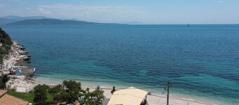 Salt & Sun by Konnect - TwoBedroom Seaview Apartment, Kaminaki Beach