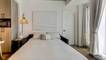 2 bedrooms, iron/ironing board, travel crib, WiFi