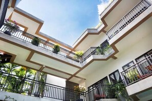 Unclassified image, 4 of 18, button - SK Residence (Siem Reap)