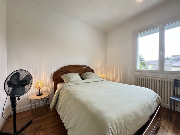 3 habitaciones, wifi gratis y ropa de cama 