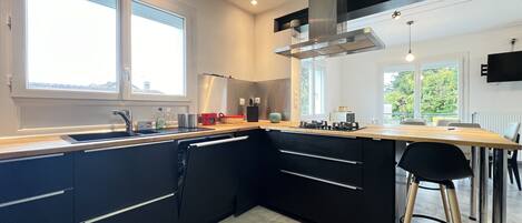 Fridge, microwave, oven, dishwasher