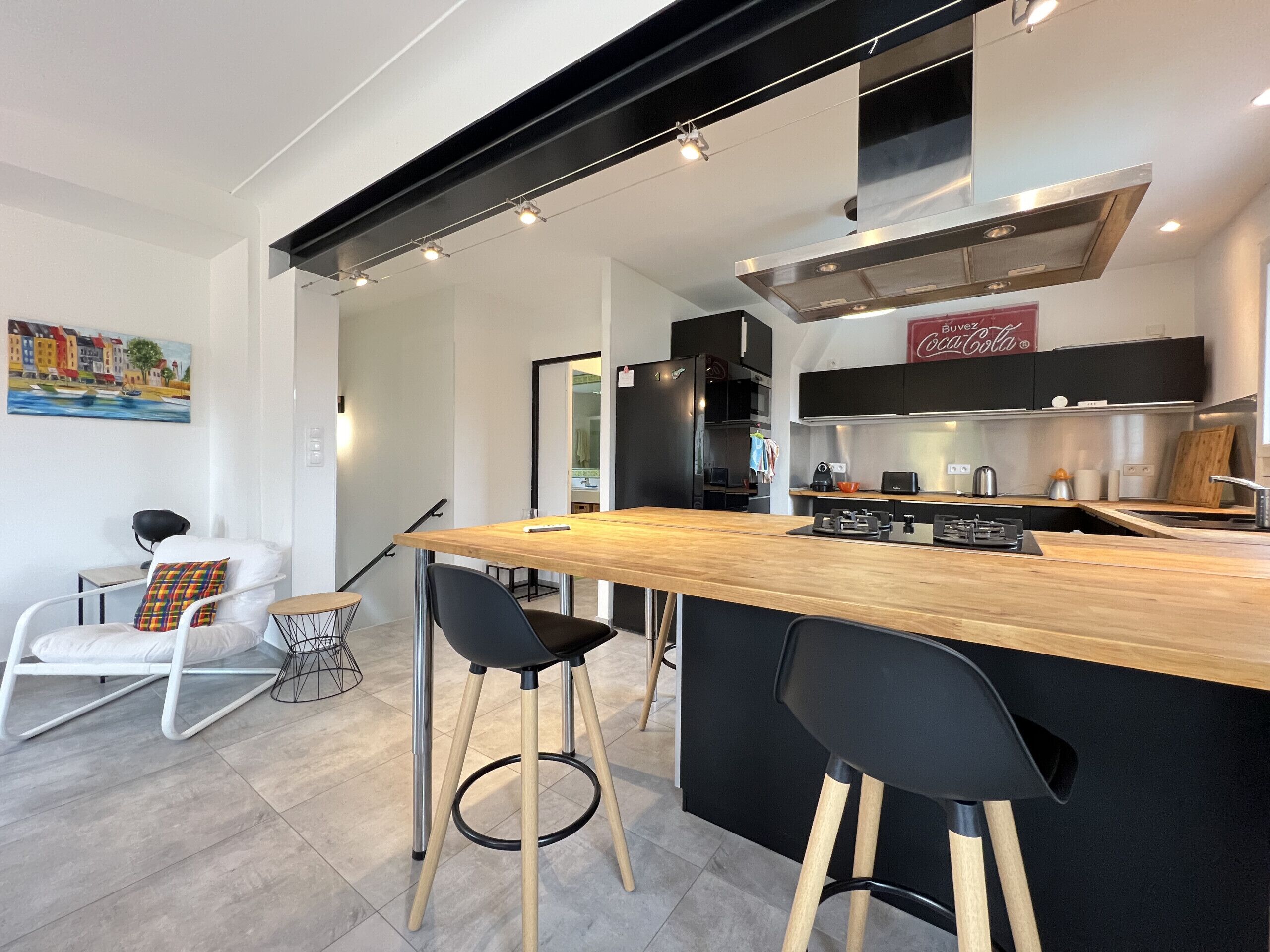 المنشأة من الداخل