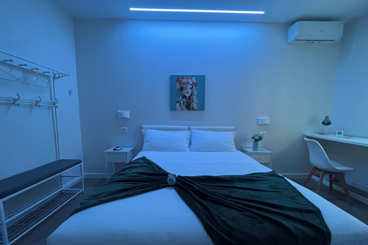 Comfort Double or Twin Room | Desk, free WiFi