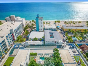 Exterior - Rooftop Pool, Balcony, Hollywood Beach Broad walk (Hollywood)