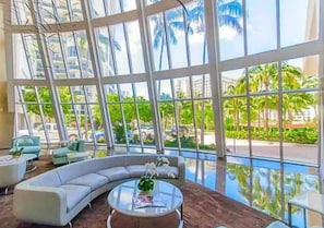 Interior - Luxury High Resort, Beautiful Views & Amenities (Hallandale Beach)