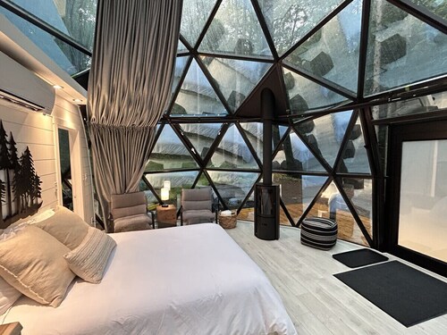 Allure Muskoka Glass Dome