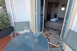 2 quartos, Wi-Fi de cortesia, roupa de cama