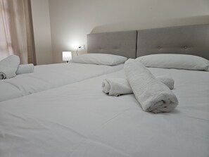 2 Schlafzimmer, Bügeleisen/Bügelbrett, kostenloses WLAN, Bettwäsche