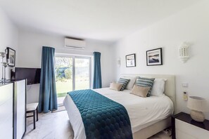 4 bedrooms, in-room safe, iron/ironing board, free WiFi - Casa Muriel - Luxury 4 bedroom villa with pool (Carvoeiro)