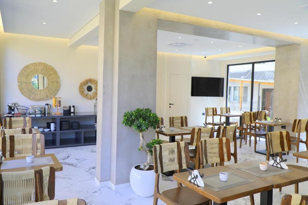 Desayuno buffet incluido todos los días 