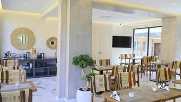 Desayuno buffet incluido todos los días