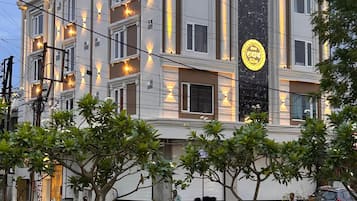 Mặt tiền nơi lưu trú