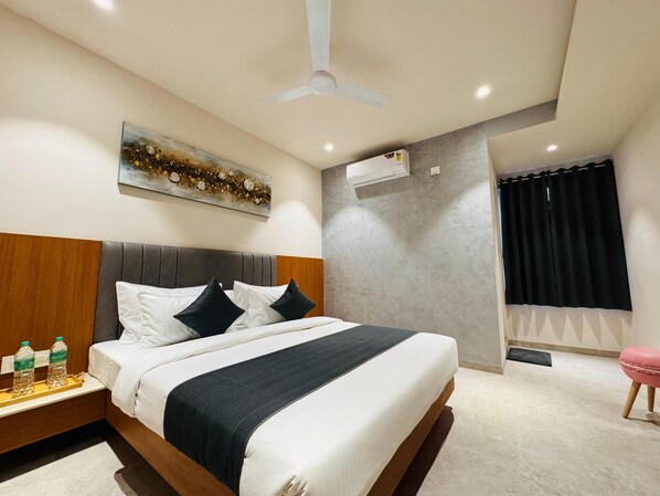 Deluxe Room | Free WiFi - Hotel Rudhav Palace (Ujjain)