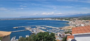Marina - JARDINS 3, at the foot of the Cap de Creus Natural Park (Roses)