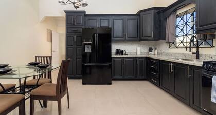 5 Bedroom Haven in Draxhall