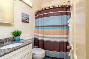 Towels - 5 Bedroom Haven in Draxhall (Ocho Rios)