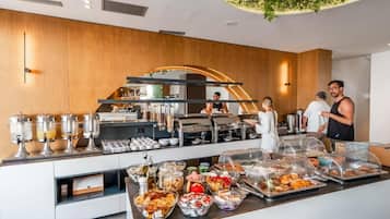 Colazione a buffet inclusa, servita tutte le mattine