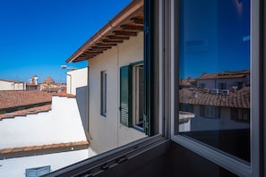 Interior - Beautiful apartment for 2 guests with A/C, WIFI, TV, pets allowed and panoramic view (Florence)