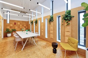 Exterior - Balfron Tower (London)